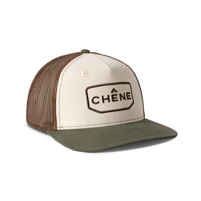 Front view of Natural and Loden colored hat with Chêne Logo #natural_/_loden