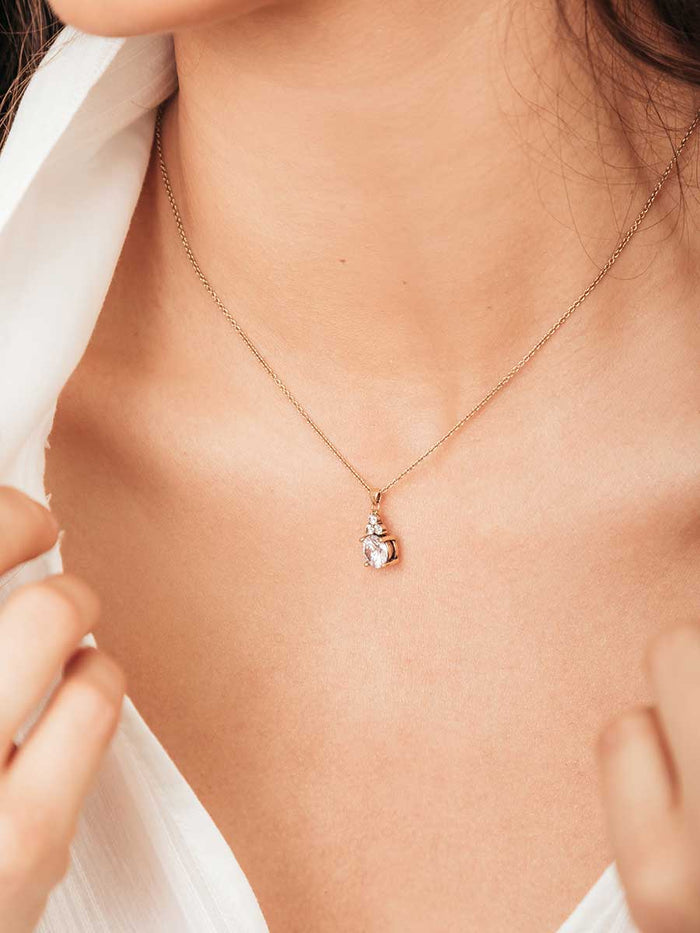 Olive & Piper Chloe Pendant Necklace