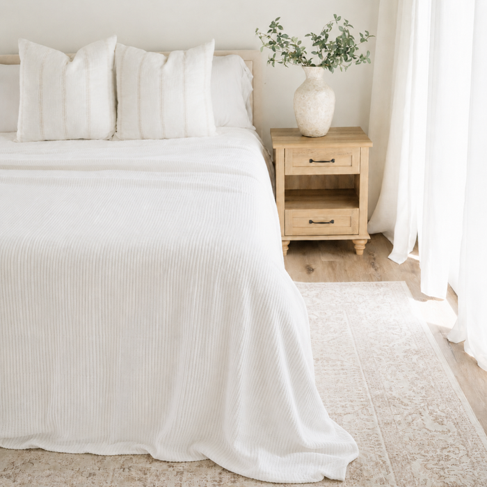 White Cloud Bamboo Coverlet #color_white-cloud