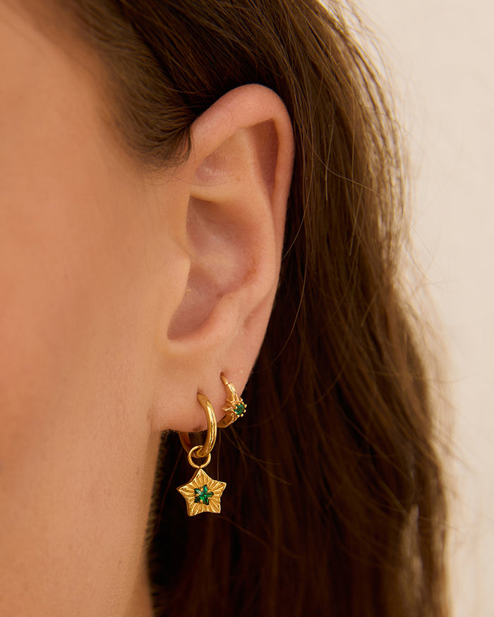 Nova Gold Huggie Earrings - Emerald