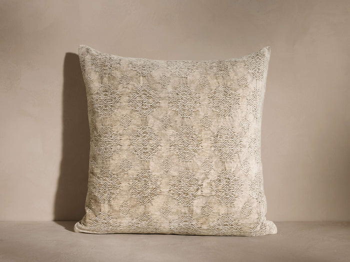 Philippa Cashmere 22X22 Down Pillow Kit (4 of 5)