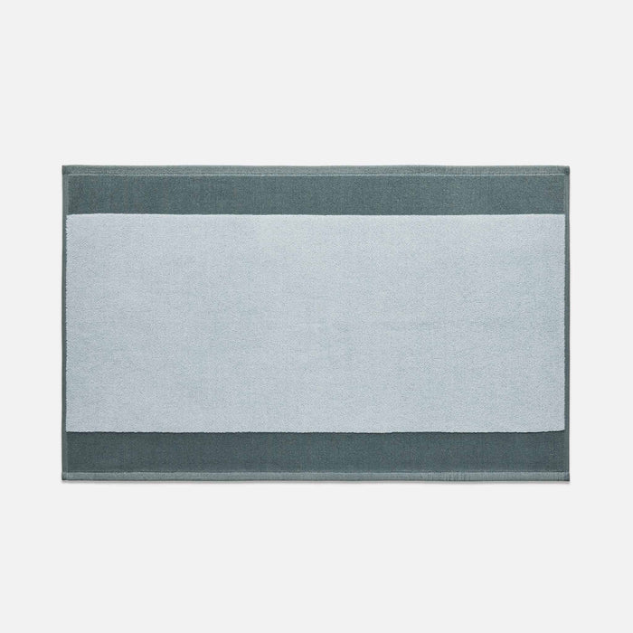 Frost and Aegean / Standard