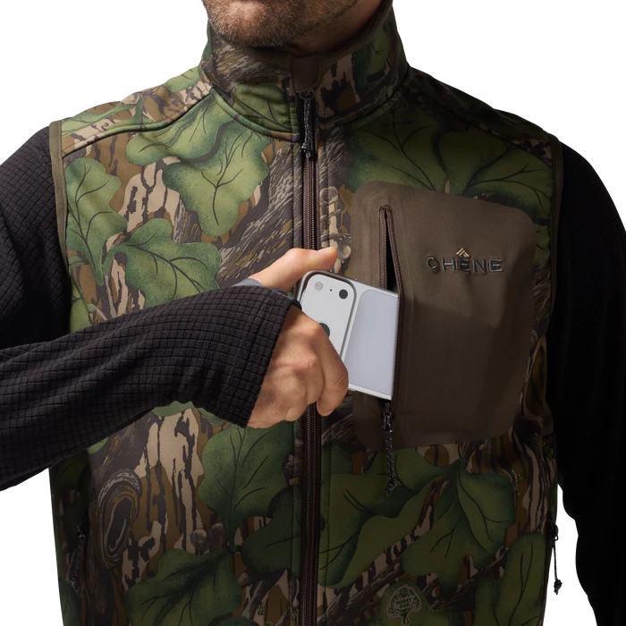 Scout Vest in Mossy Oak Full Foliage, on model #mossy_oak_full_foliage