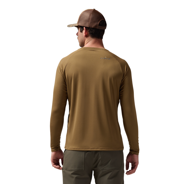 Vale 105 Synthetic Crew L/S in Field Khaki, on model #field_khaki