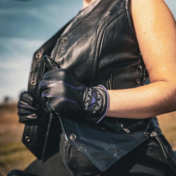 Winged Heart - Women's Leather Motorcycle Gloves